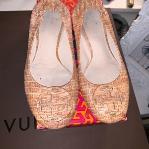 Authentic Tory Burch beige flats.